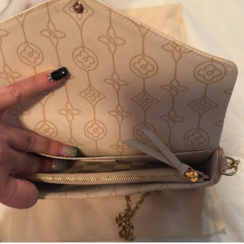 Louis Vuitton Pochette Felicie Limited Edition - Picture 10 of 13